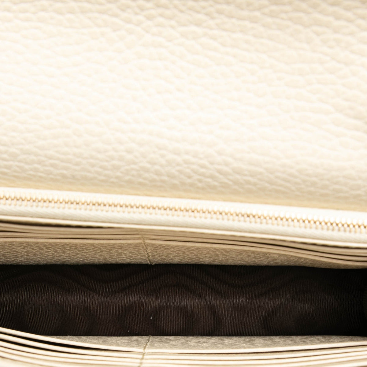 Gucci Dollar Calfskin Interlocking G Wallet on Chain