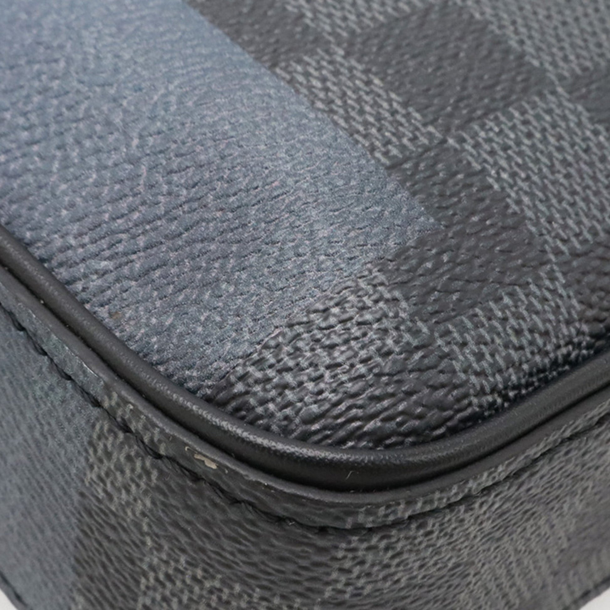 Louis Vuitton Damier Graphite Giant Alpha Messenger Bag