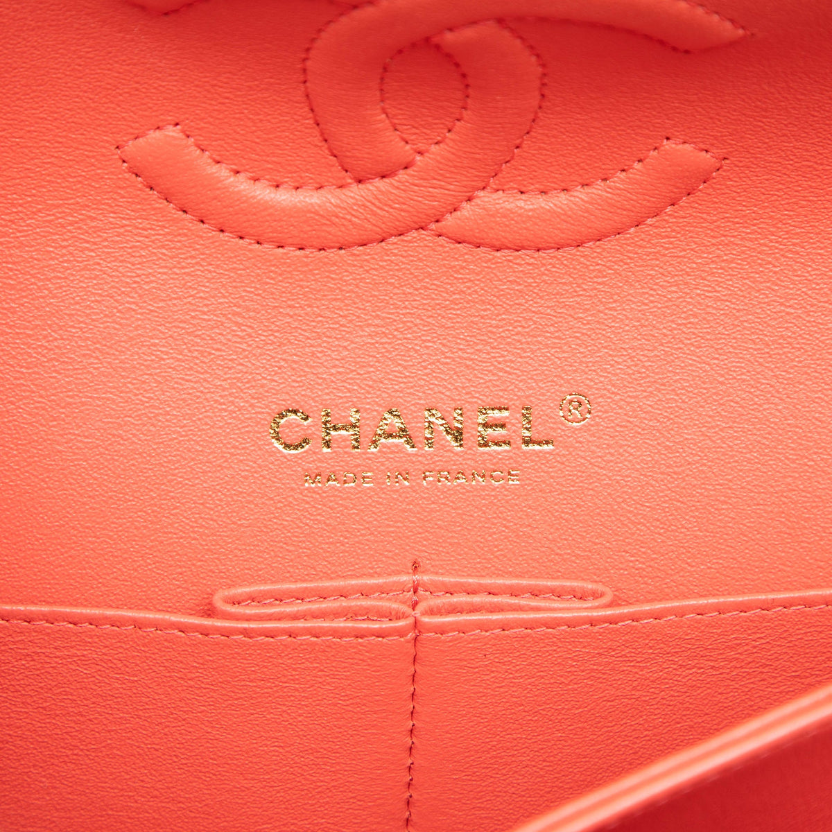 Chanel Medium Classic Chevron Lambskin Double Flap — Pink