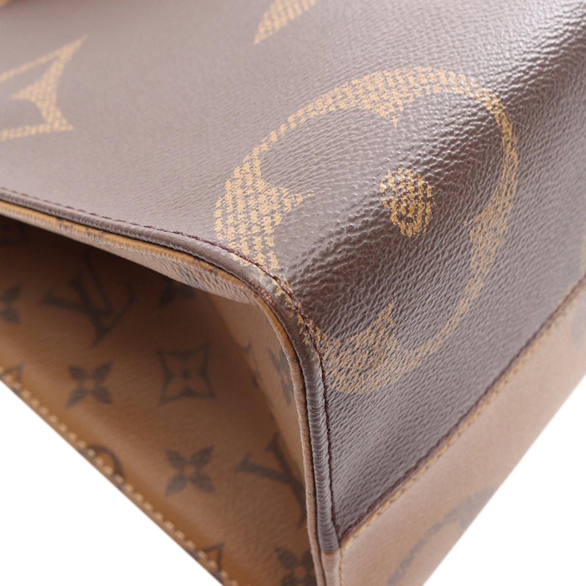 Louis Vuitton Monogram Reverse Giant OnTheGo MM