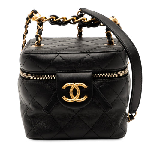 Chanel CC Quilted Calfskin Vanity Case with Chain