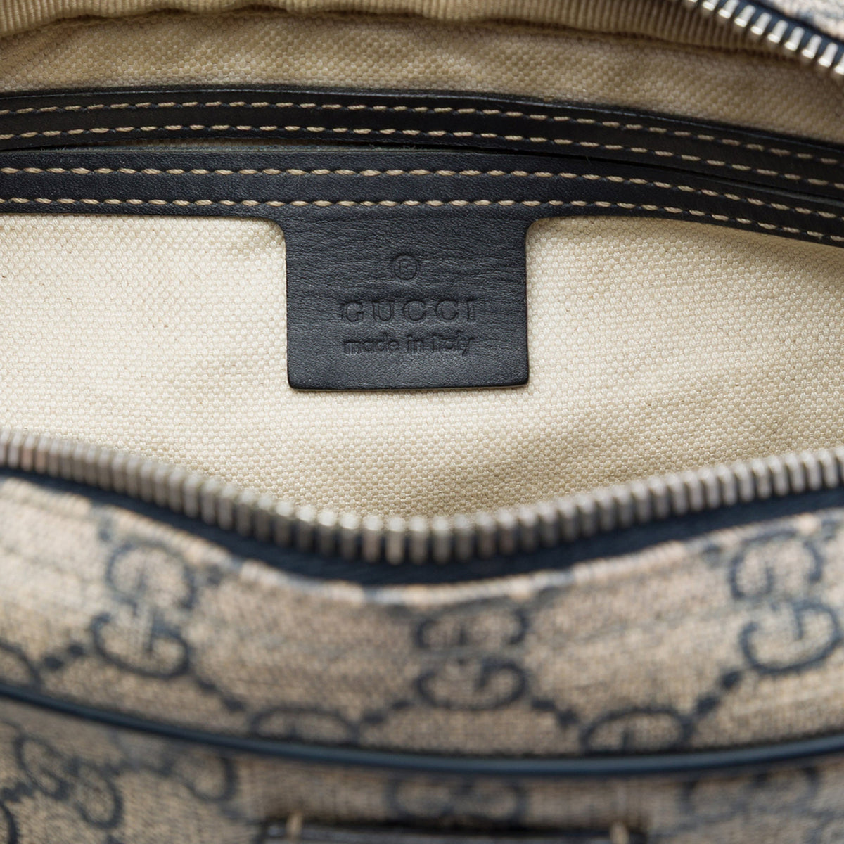 Gucci GG Supreme Crossbody