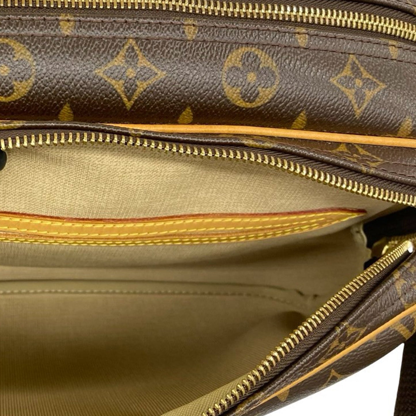 Louis Vuitton Monogram Reporter PM