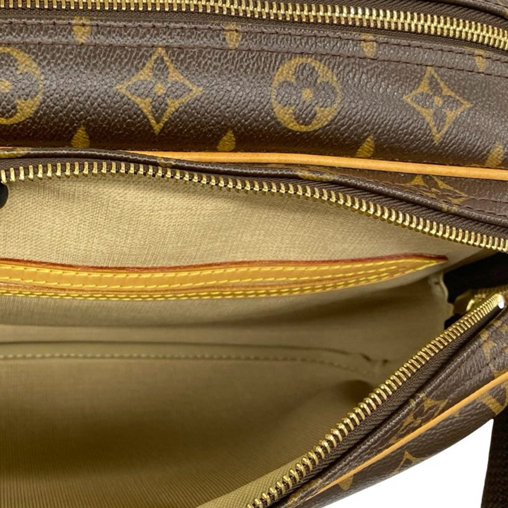 Louis Vuitton Monogram Reporter PM