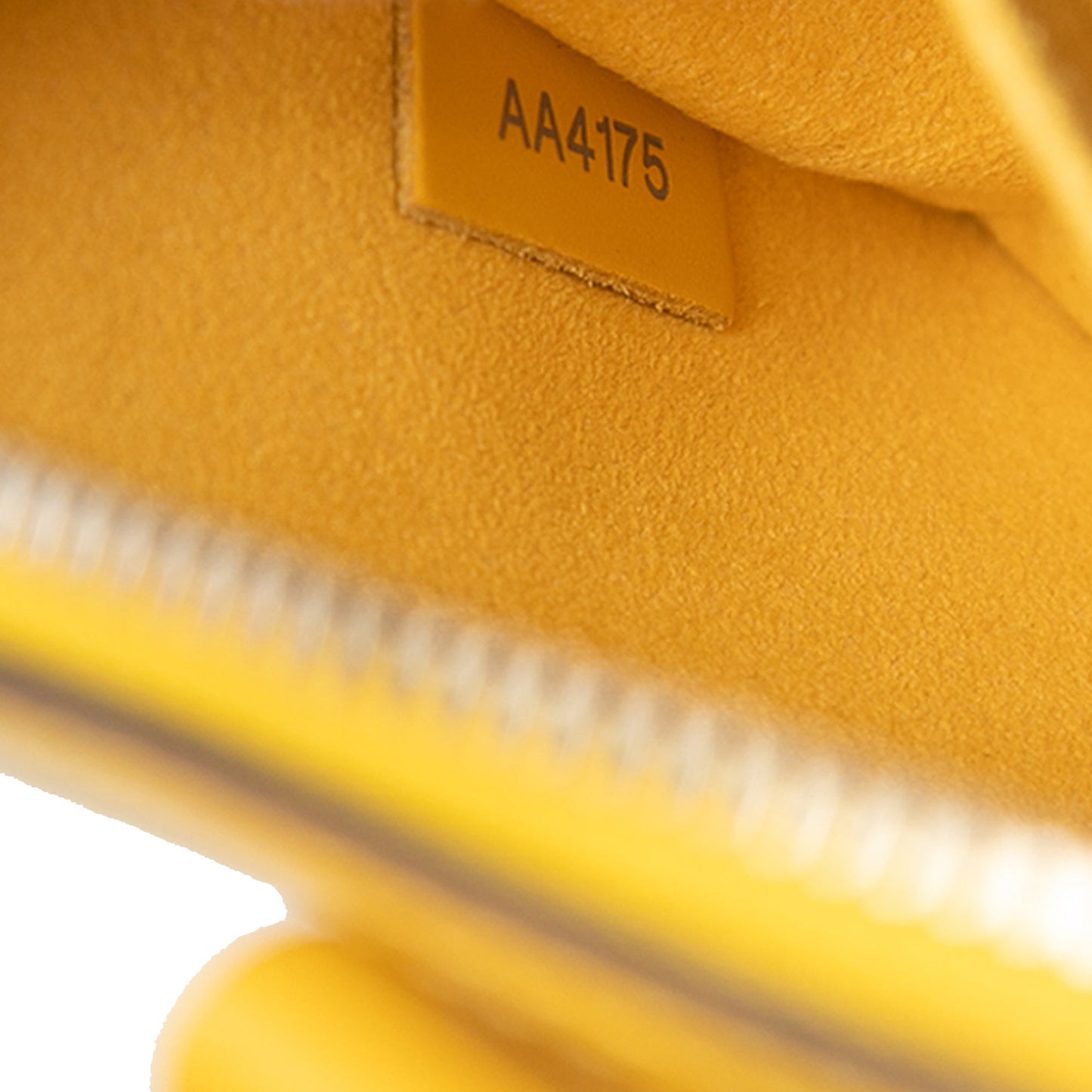 Louis Vuitton Epi Alma BB