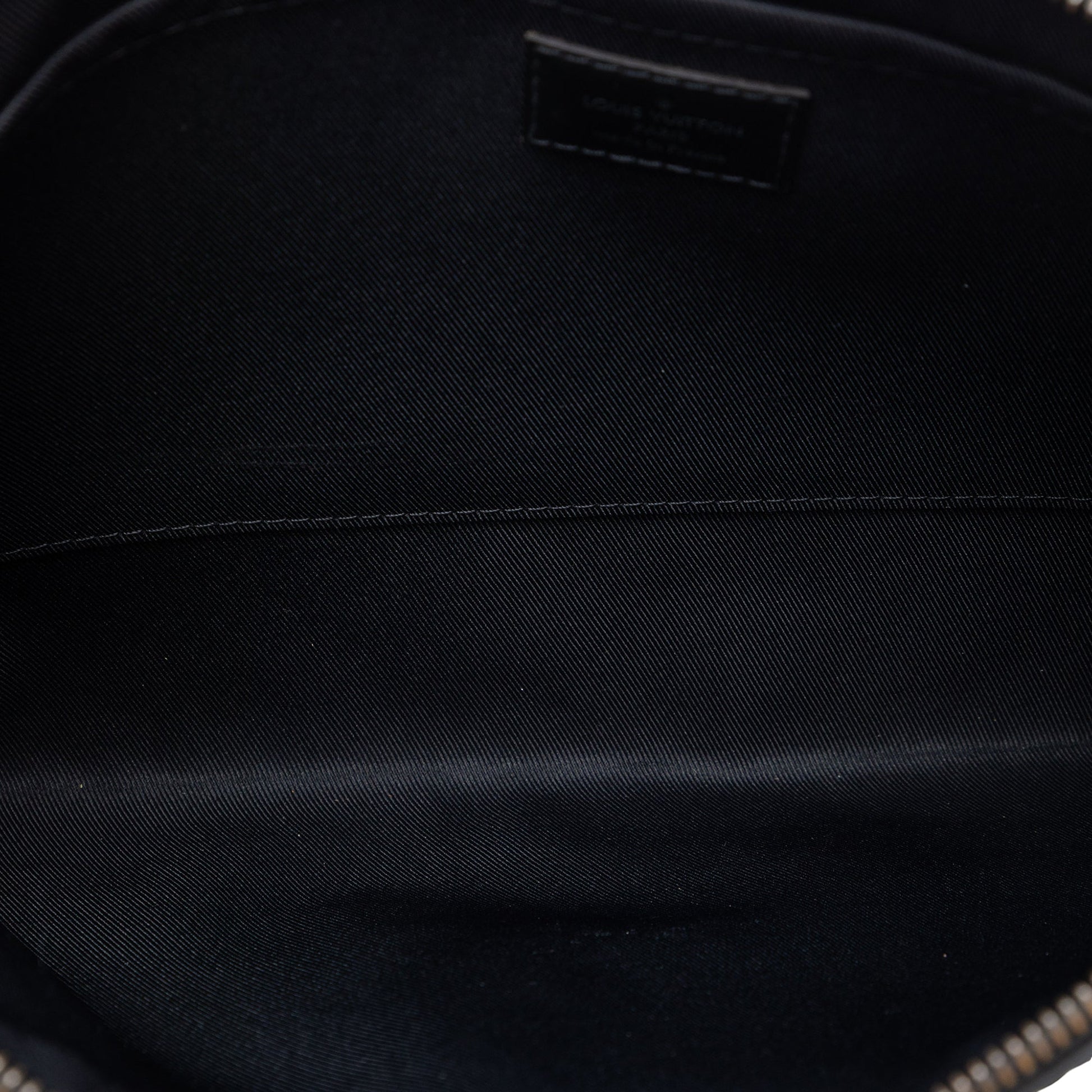 Louis Vuitton Monogram Eclipse Discovery Pochette GM