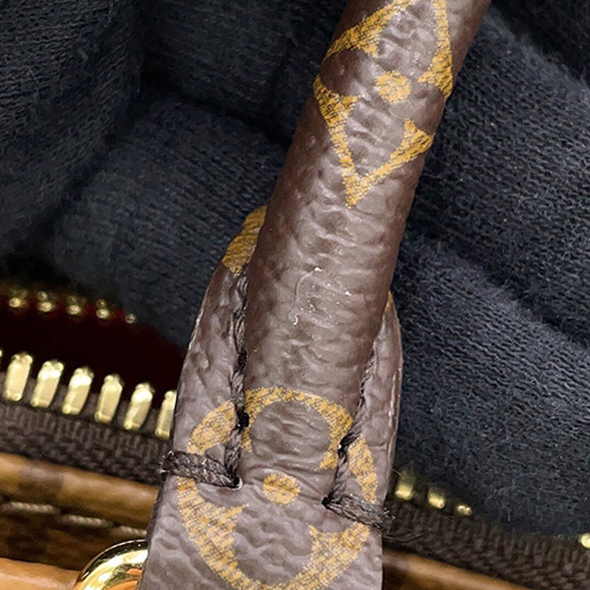 Louis Vuitton Monogram Giant OnTheGo East West