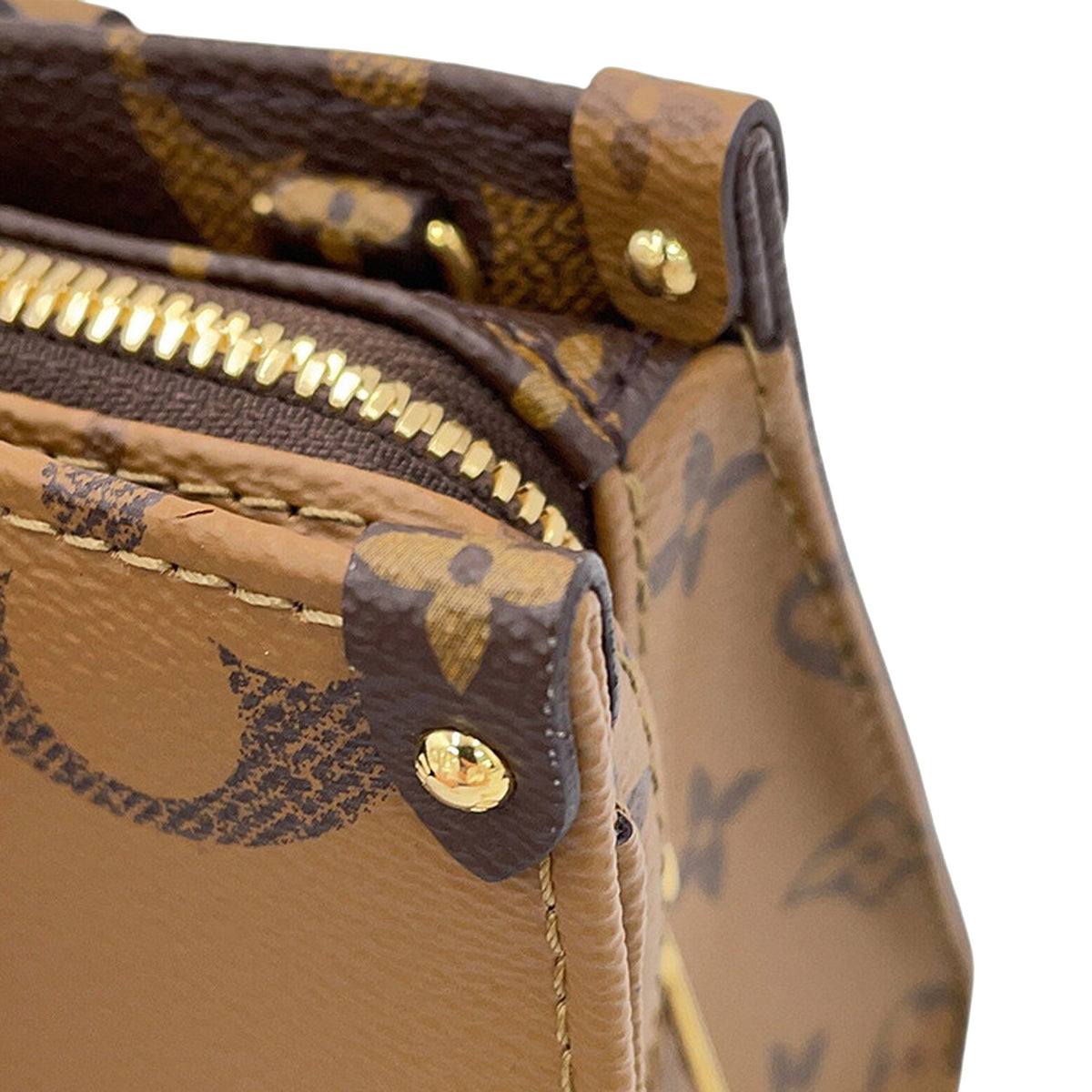Louis Vuitton Monogram Giant OnTheGo East West