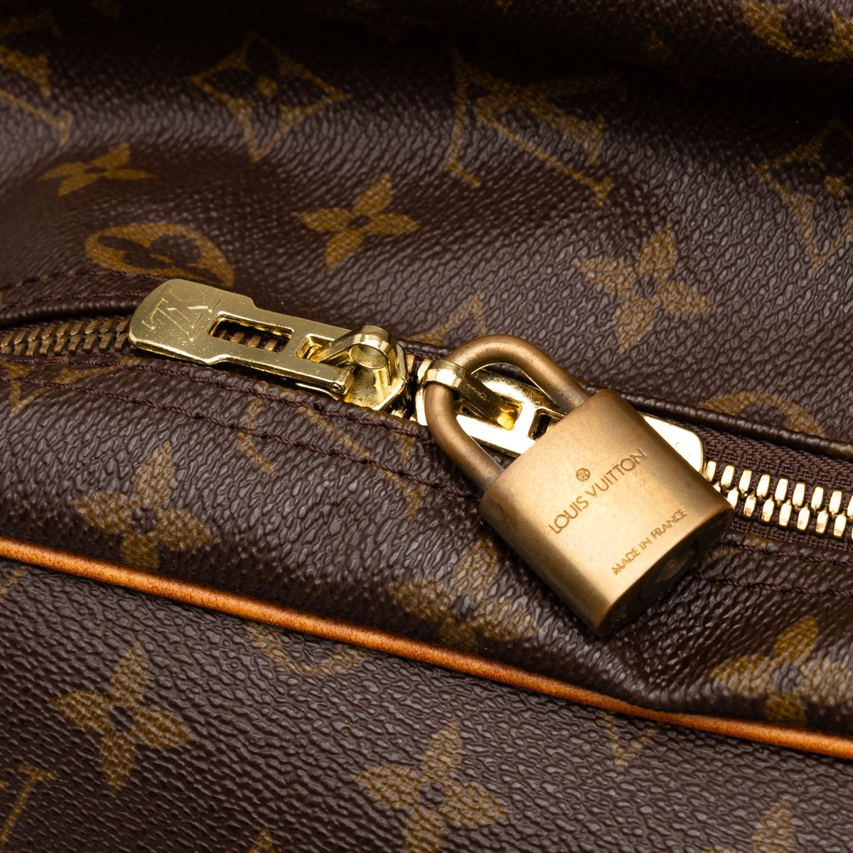 Louis Vuitton Monogram Sac Chasse Hunting Bag