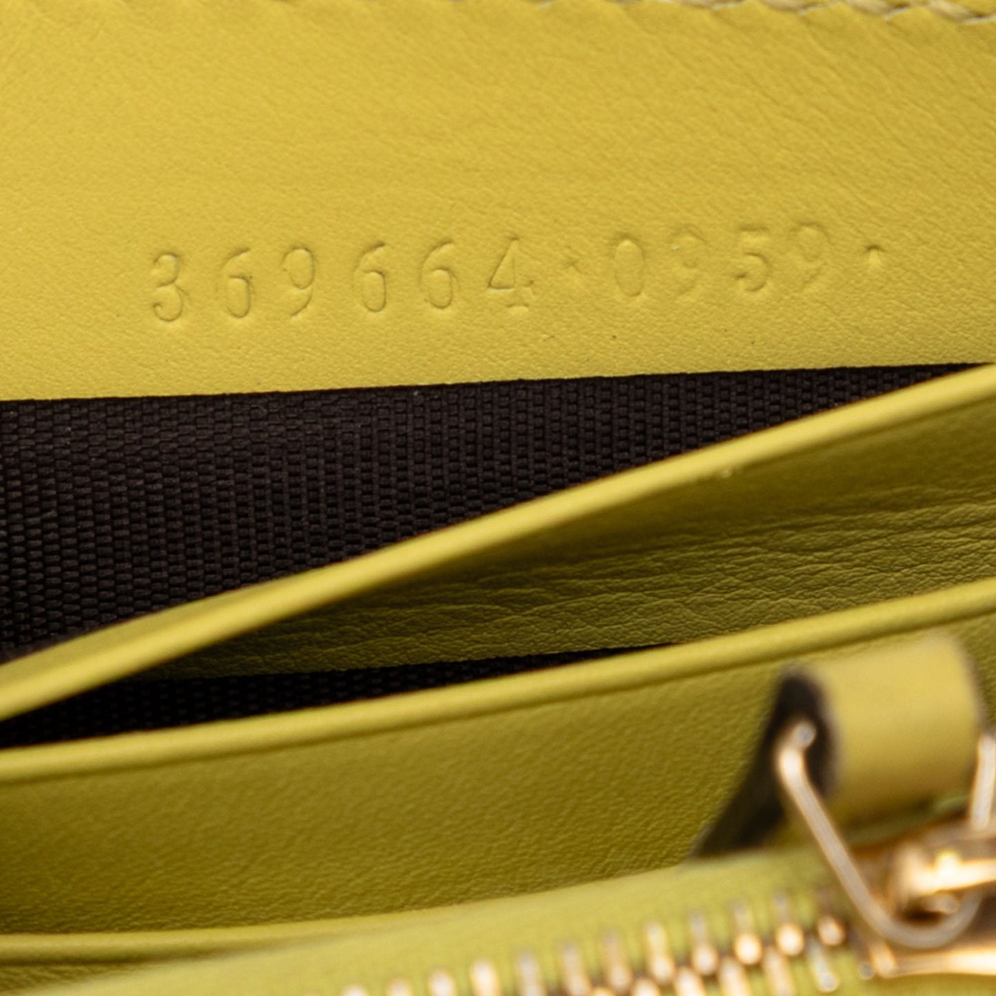 Gucci Calfskin Interlocking G Wallet on Chain