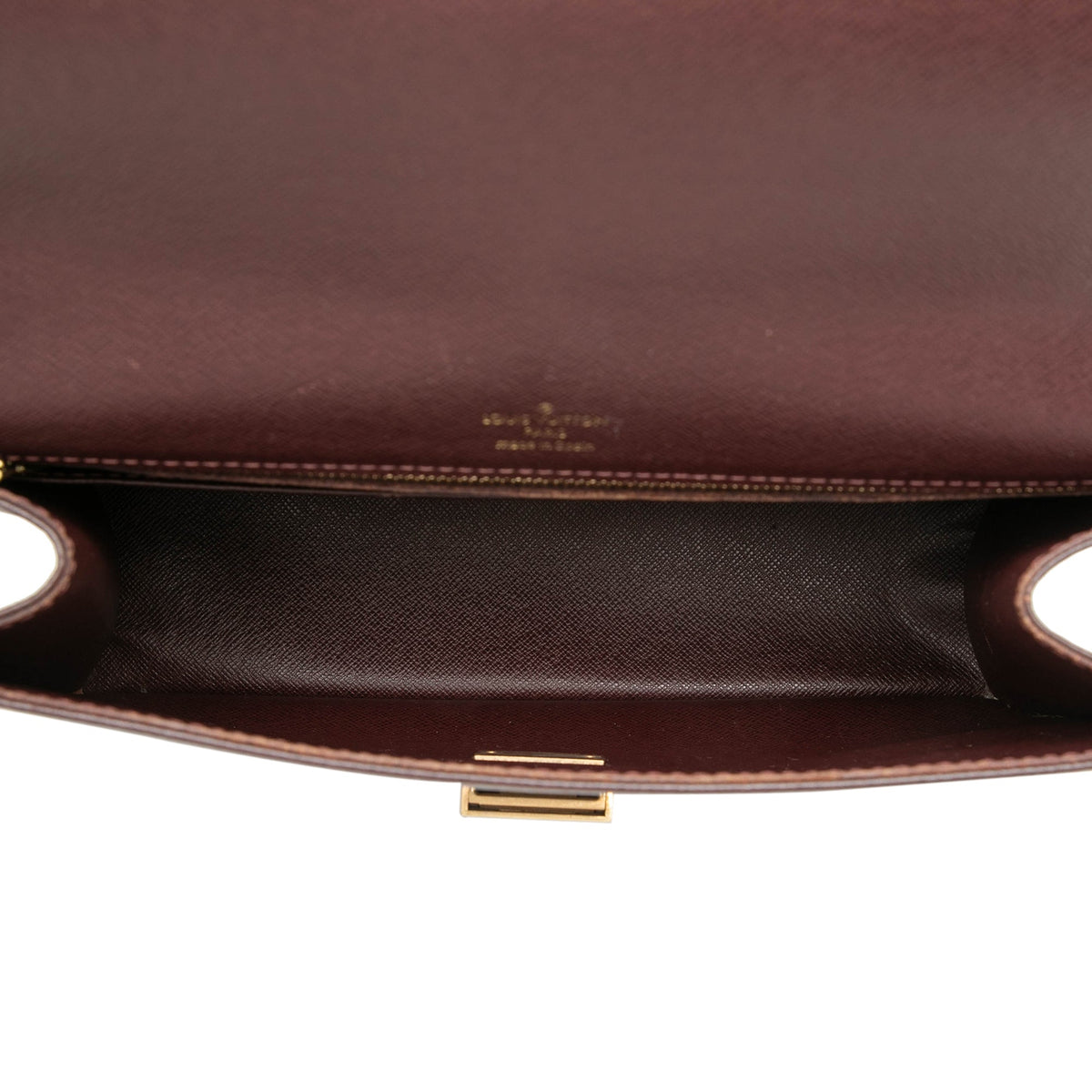 Louis Vuitton Taiga Selenga