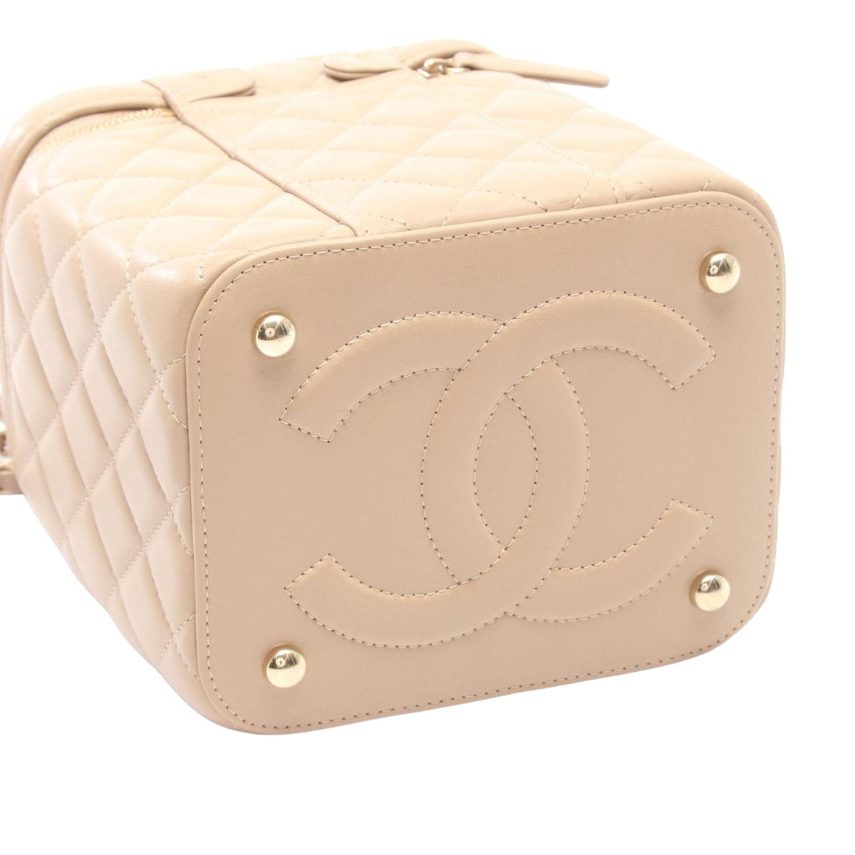 Chanel CC Quilted Lambskin Top Handle Vanity with Chain — Beige