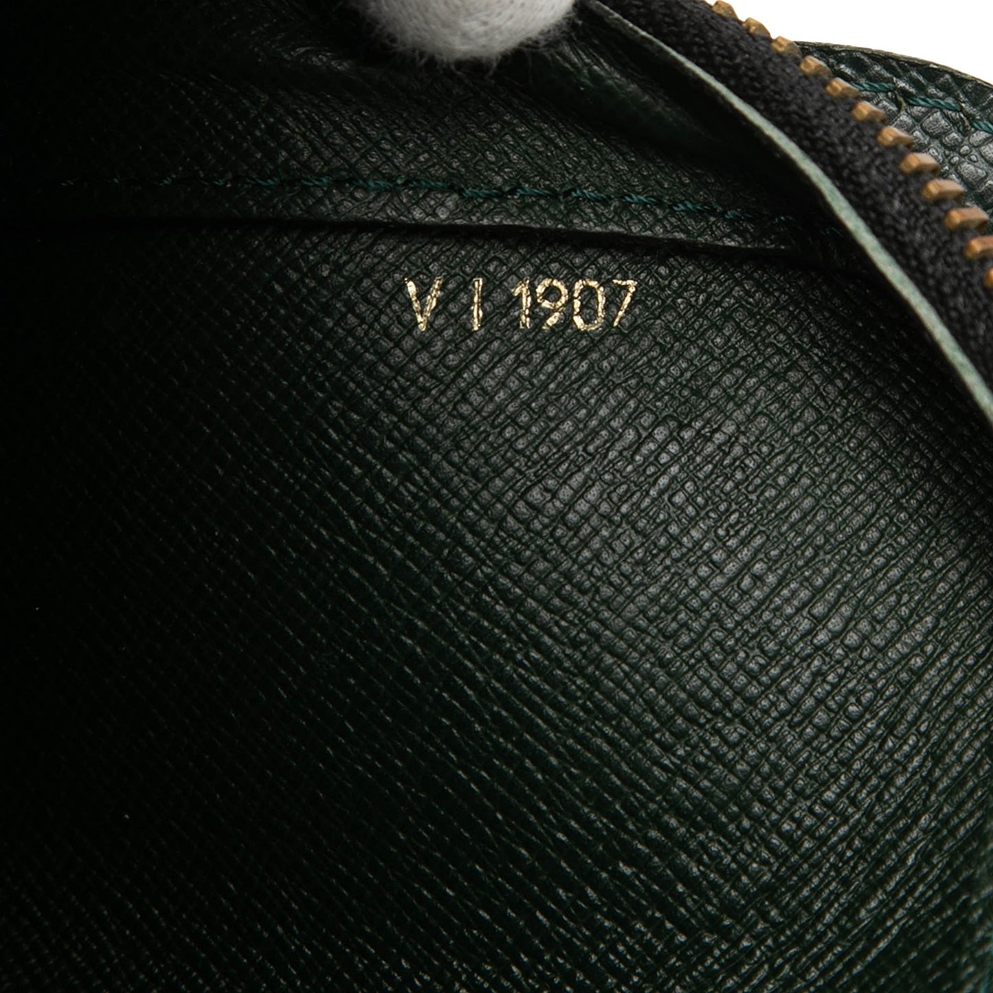 Louis Vuitton Taiga Pochette Baikal