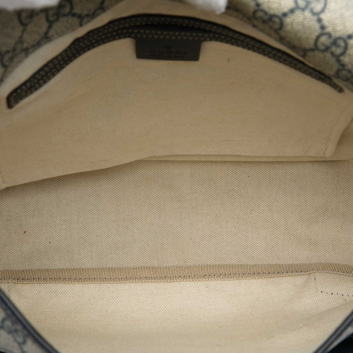 Gucci GG Supreme Crossbody