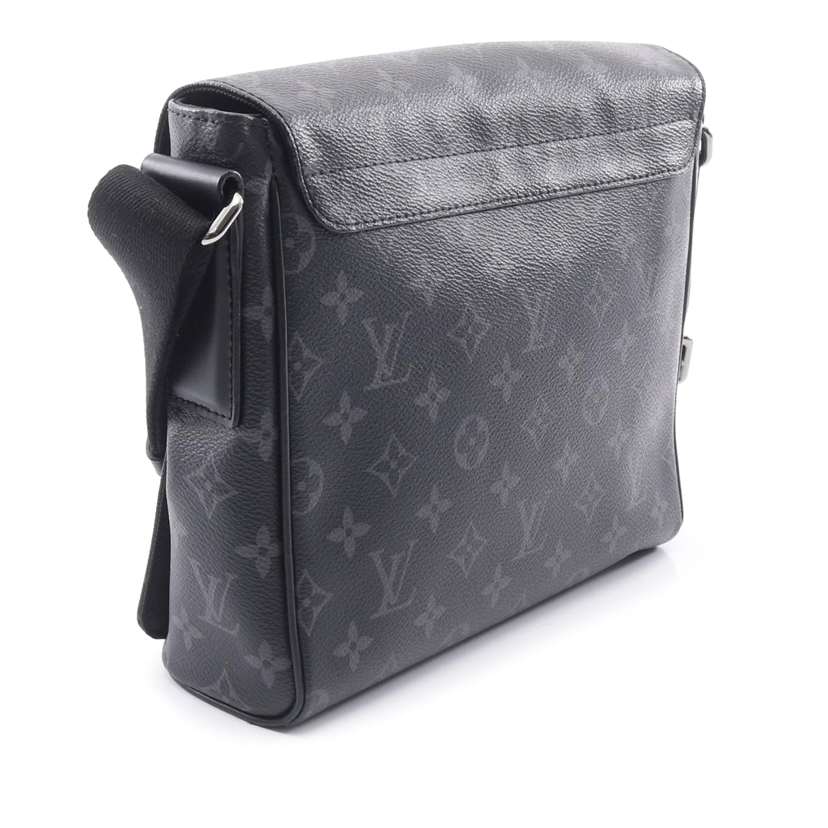 Louis Vuitton Monogram Eclipse District PM