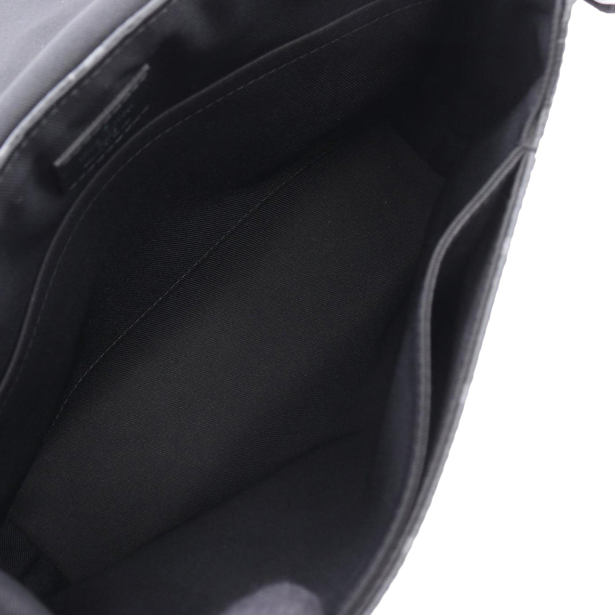 Louis Vuitton Monogram Eclipse District PM