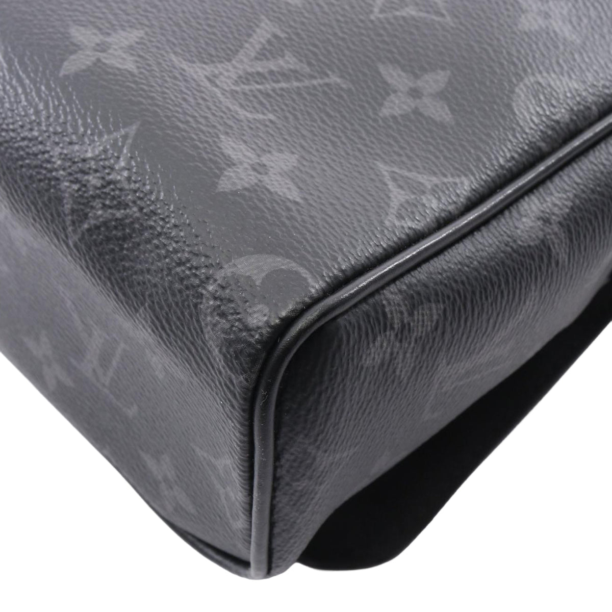 Louis Vuitton Monogram Eclipse District PM