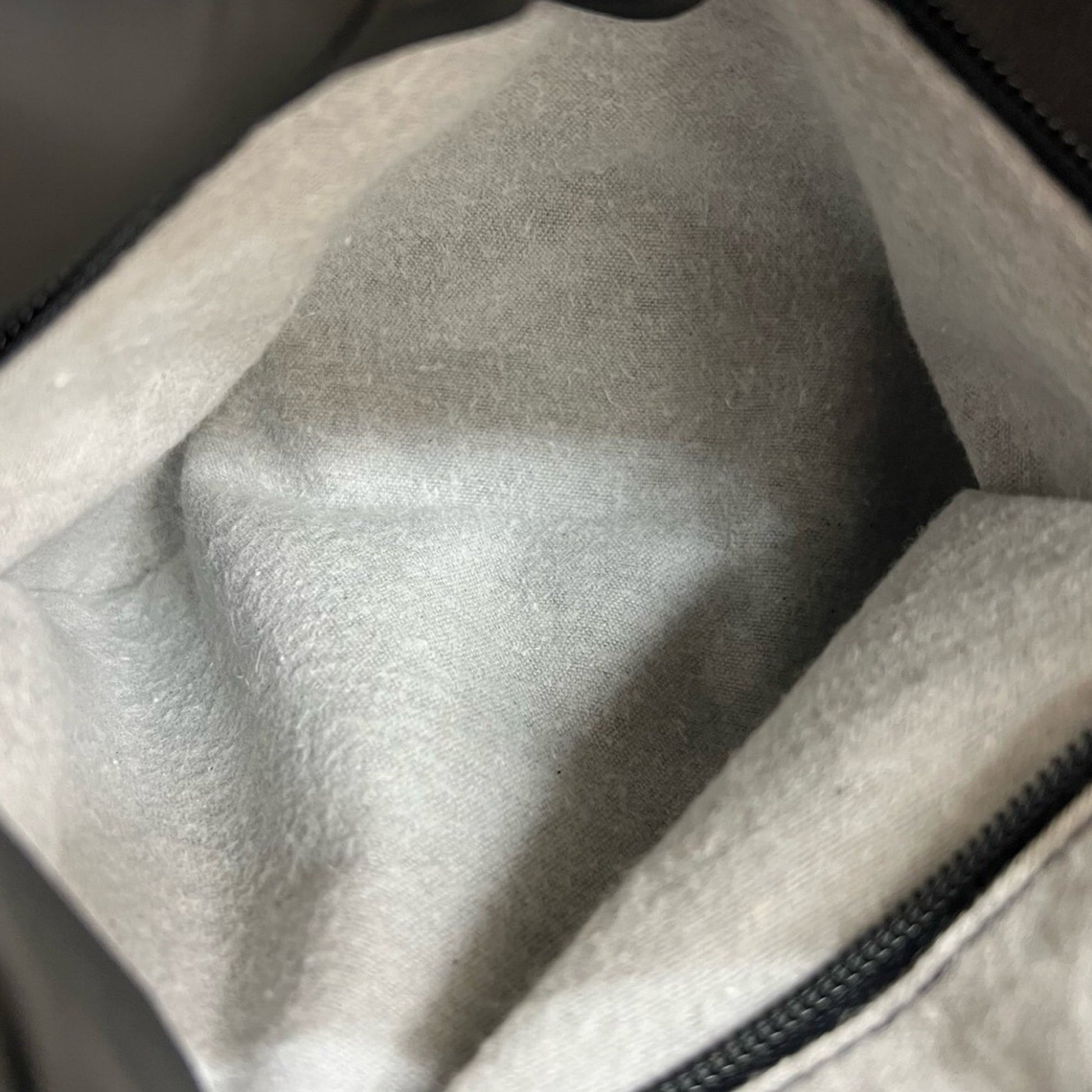 LOEWE Leather Amazona 28