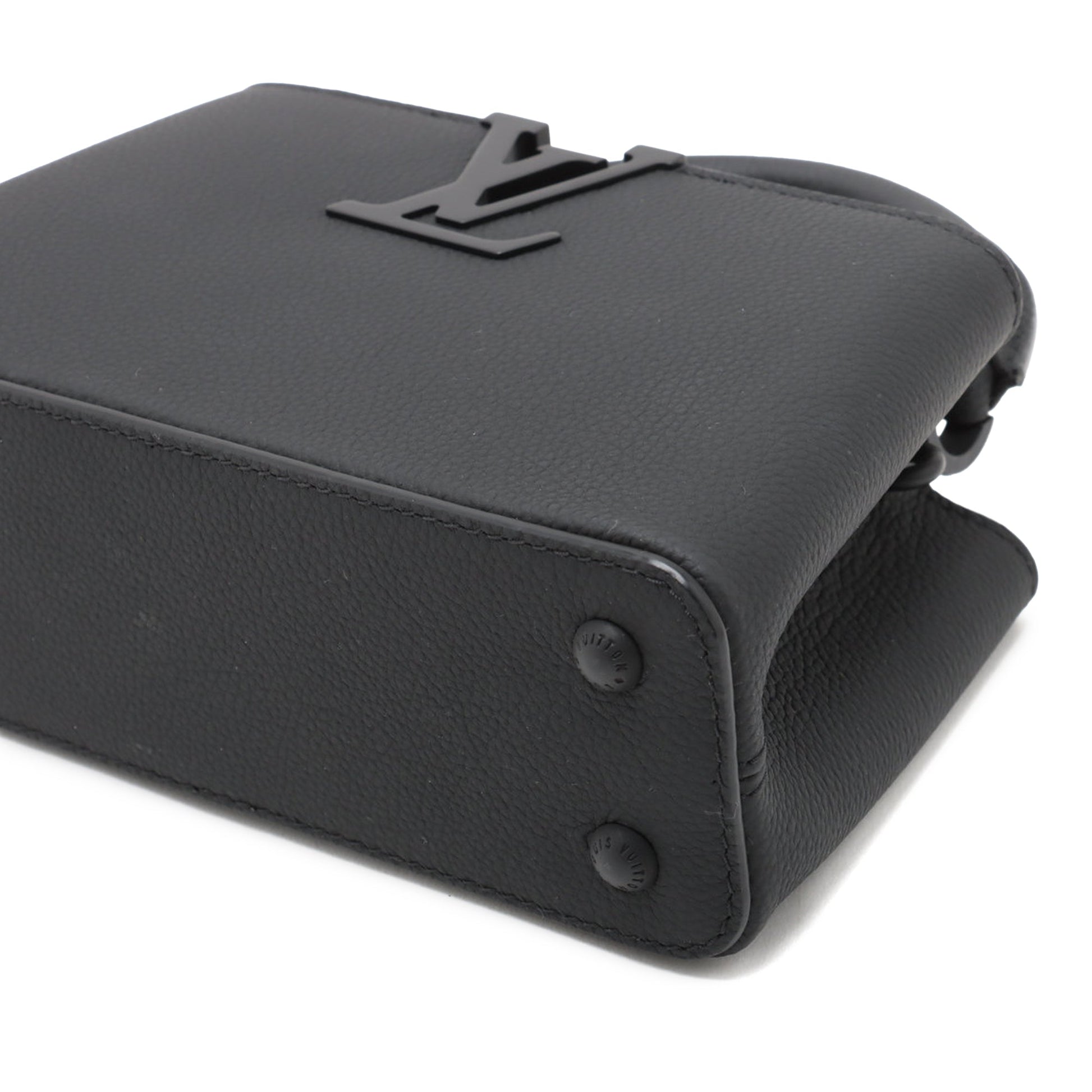 Louis Vuitton Taurillon Mini Capucines East West