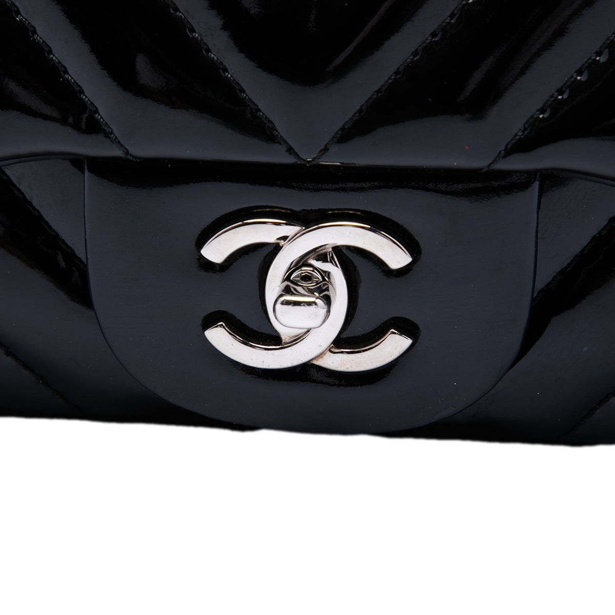 Chanel Jumbo Classic Chevron Patent Single Flap