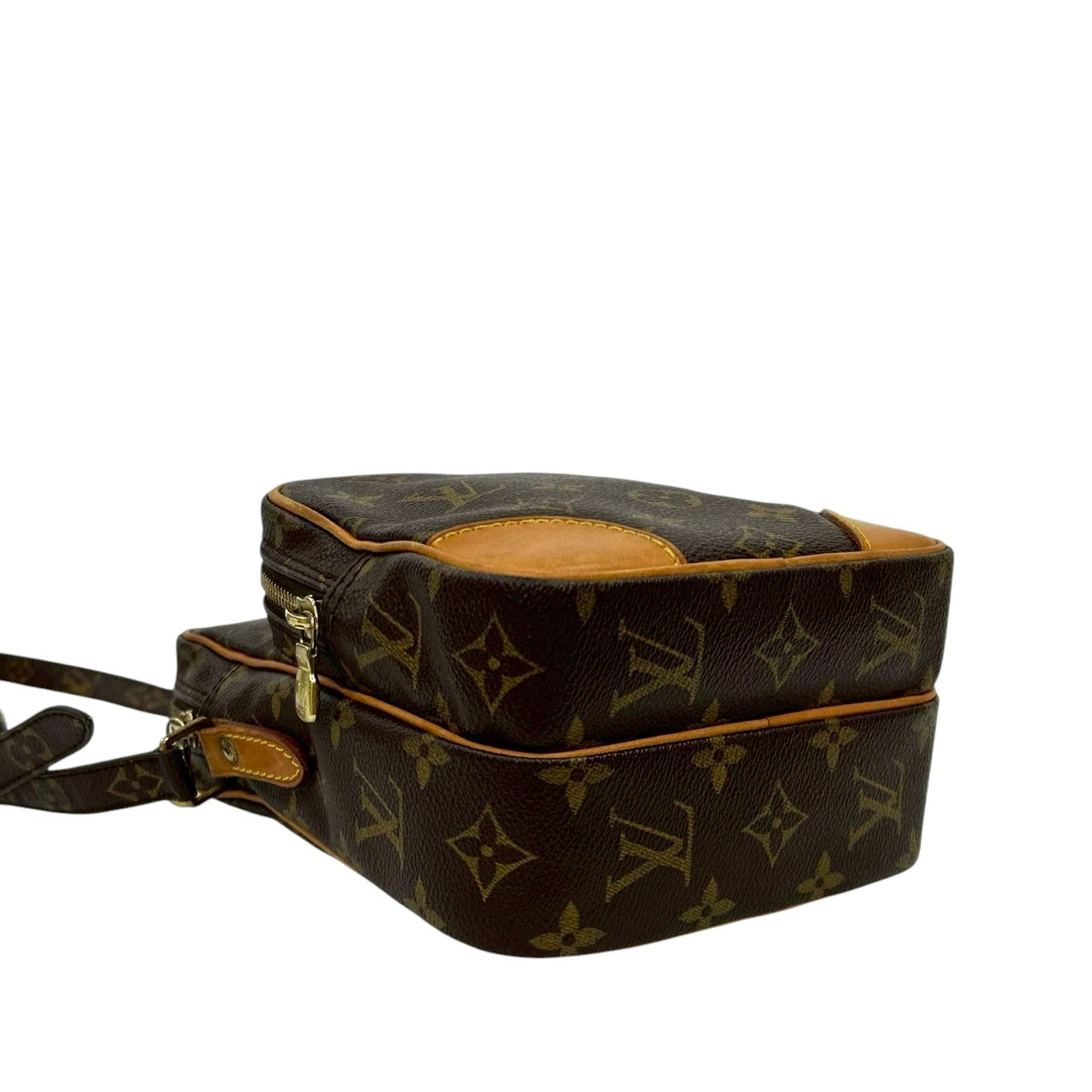 Monogram Amazone