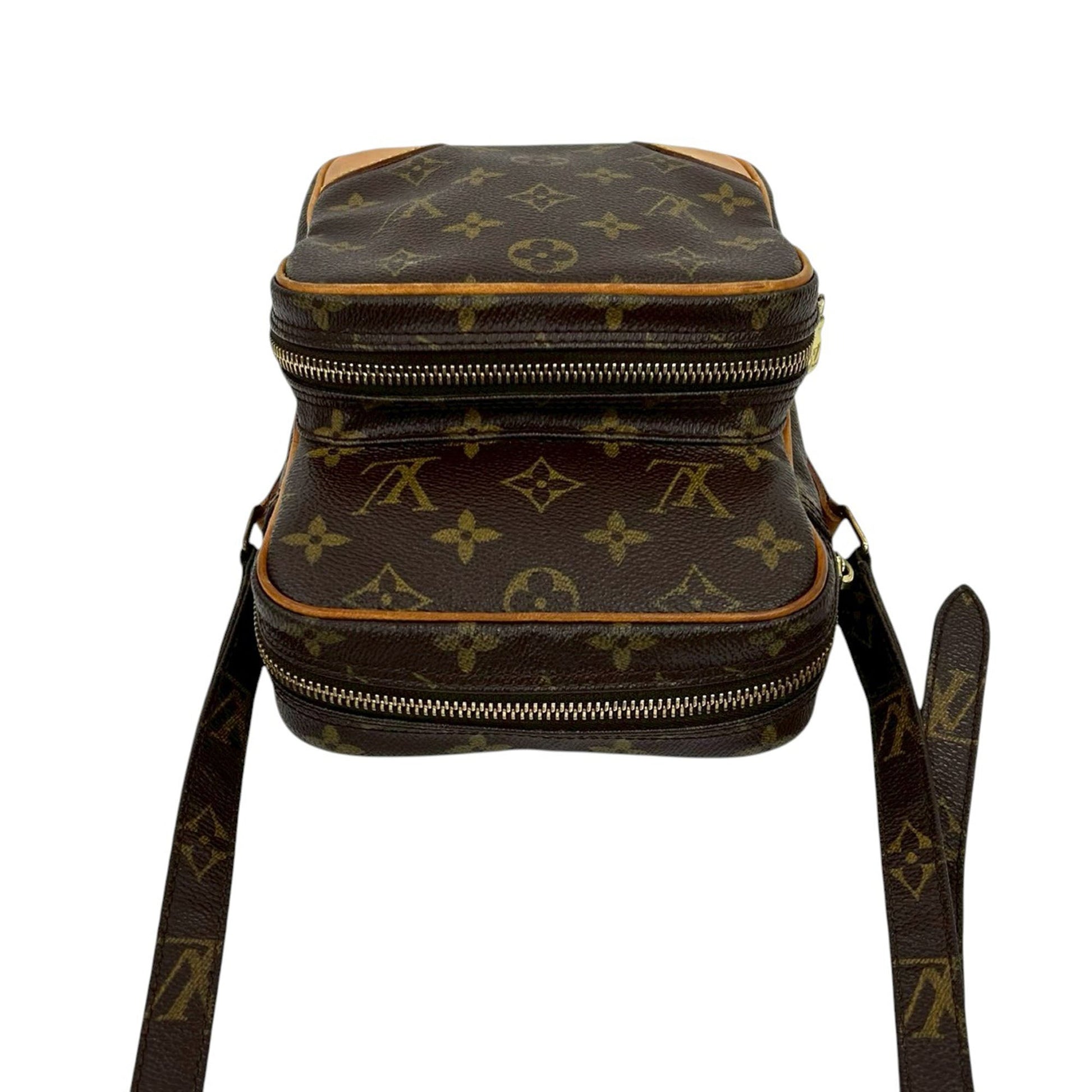 Monogram Amazone