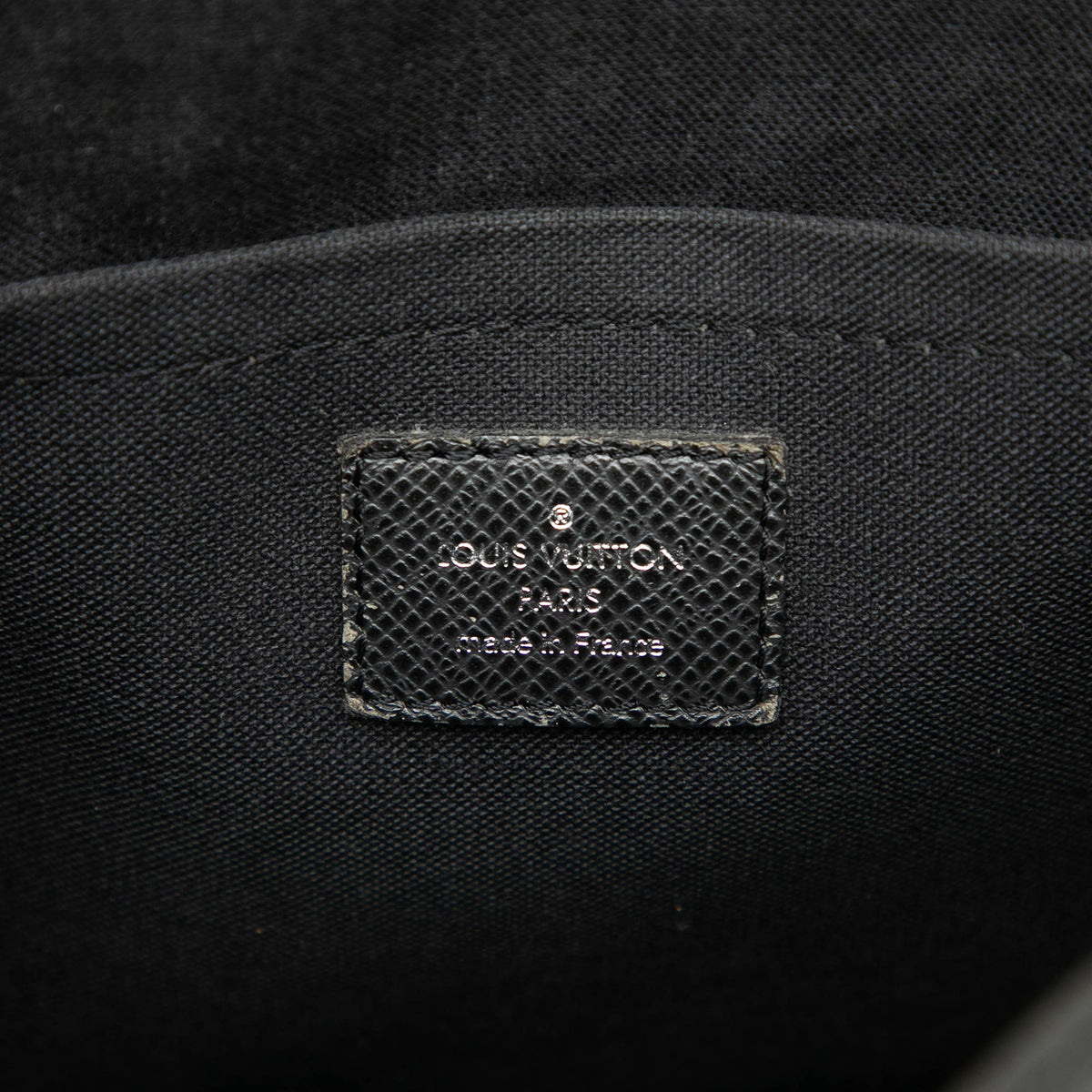 Louis Vuitton Taiga Andrei