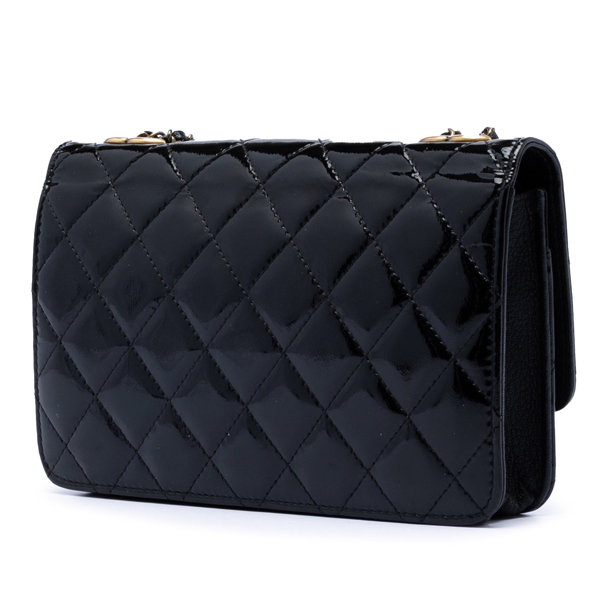 Patent CC Eyelet Wallet On Chain