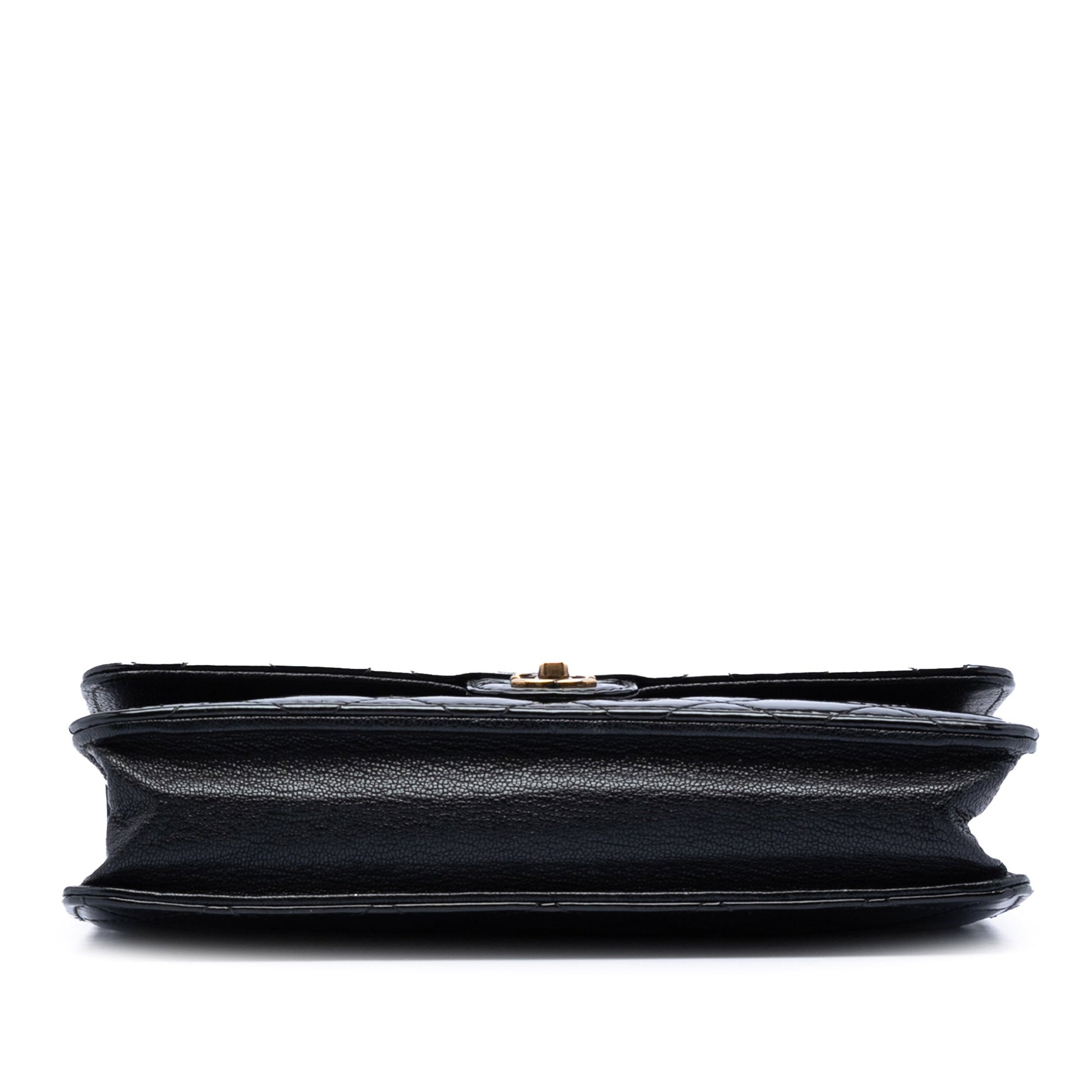 Patent CC Eyelet Wallet On Chain