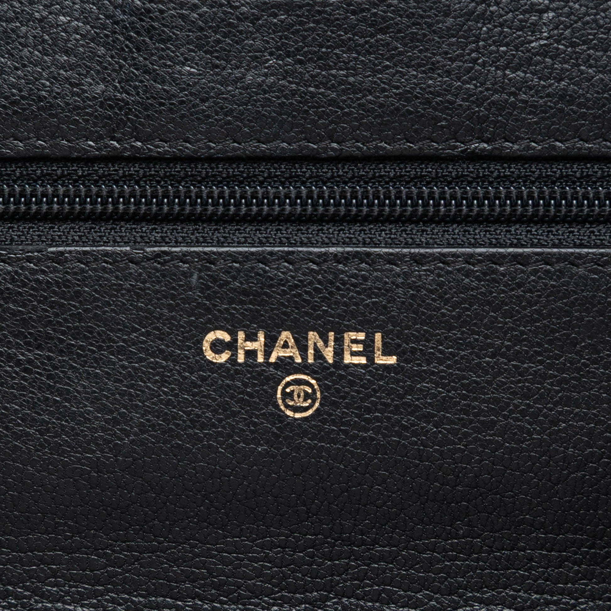Patent CC Eyelet Wallet On Chain