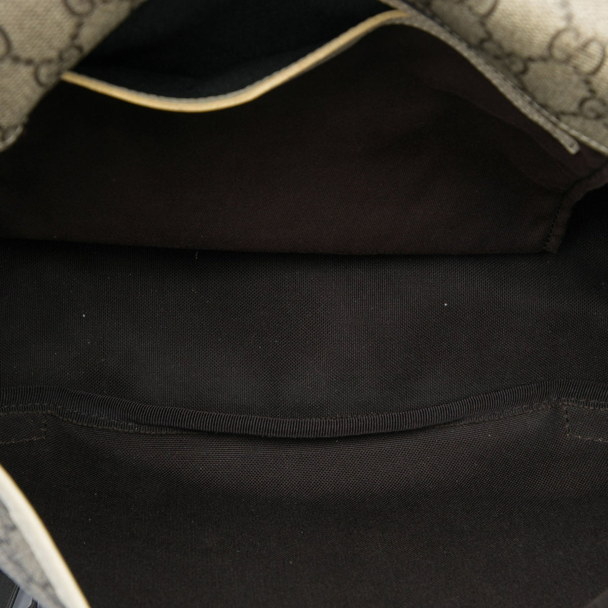 Gucci GG Supreme Crossbody