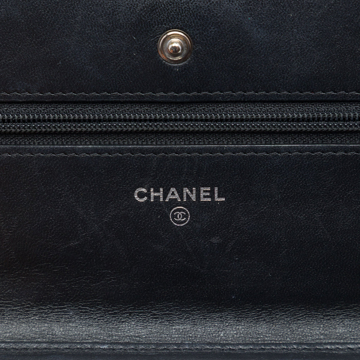 Chanel CC Chevron Lambskin Wallet On Chain — Black