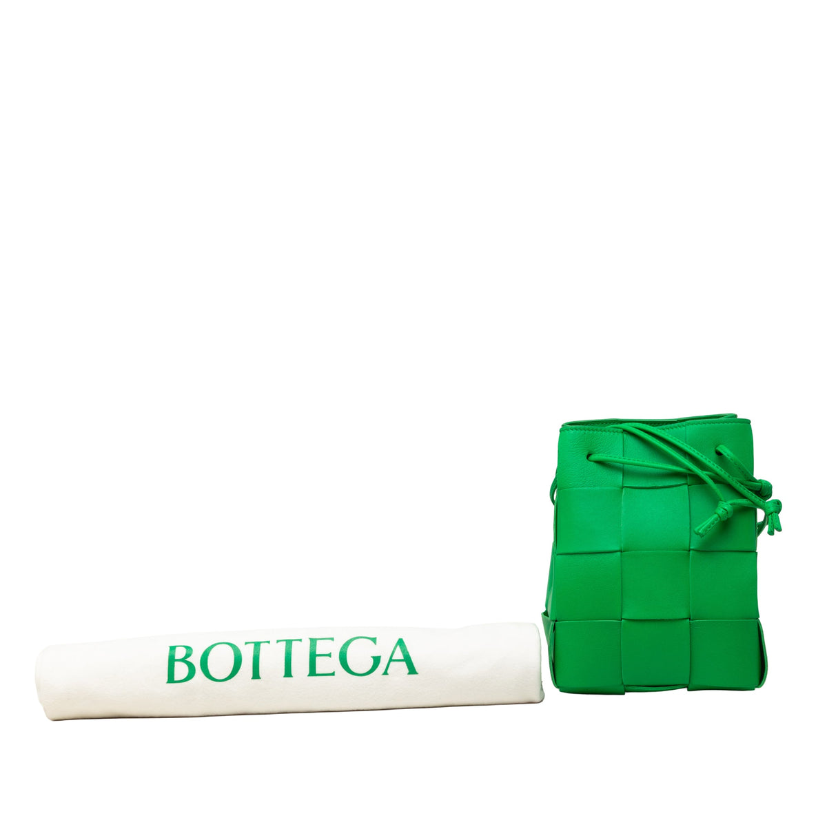Bottega Veneta Small Nappa Maxi Intrecciato Cassette Bucket Bag