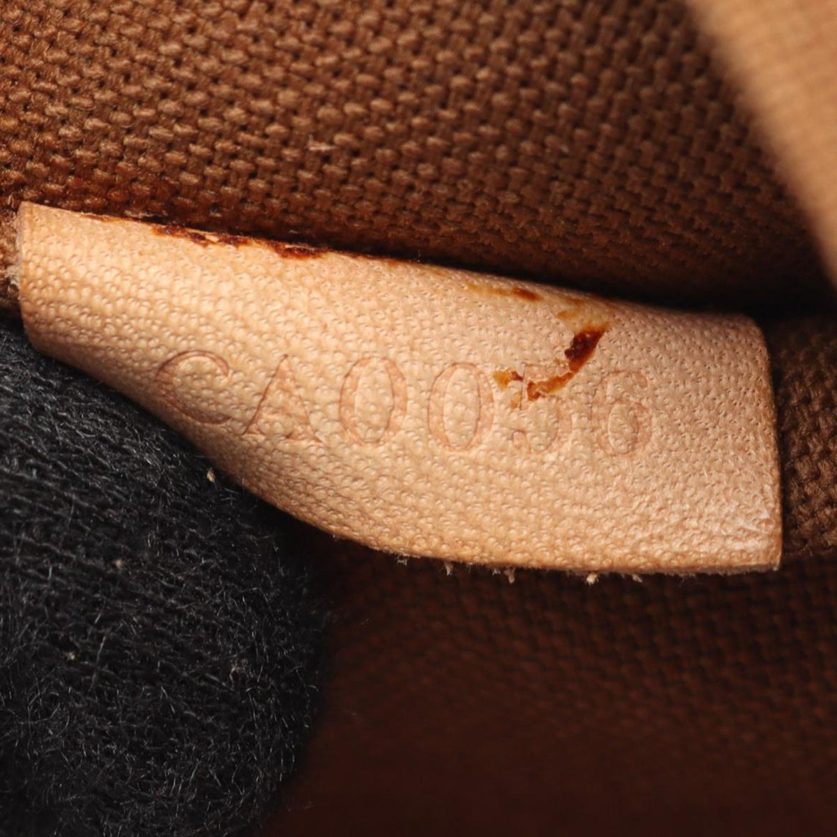 Louis Vuitton Monogram Tulum GM