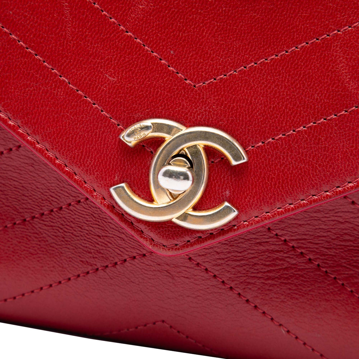 Chanel Small Chevron Lambskin Stitched Envelope Flap — Red