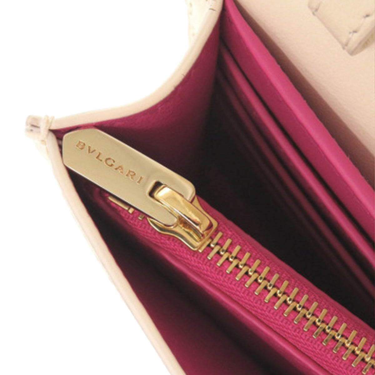 Bvlgari Leather Infinitum Wallet on Chain — White