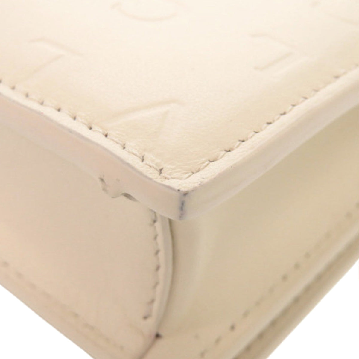 Bvlgari Leather Infinitum Wallet on Chain — White