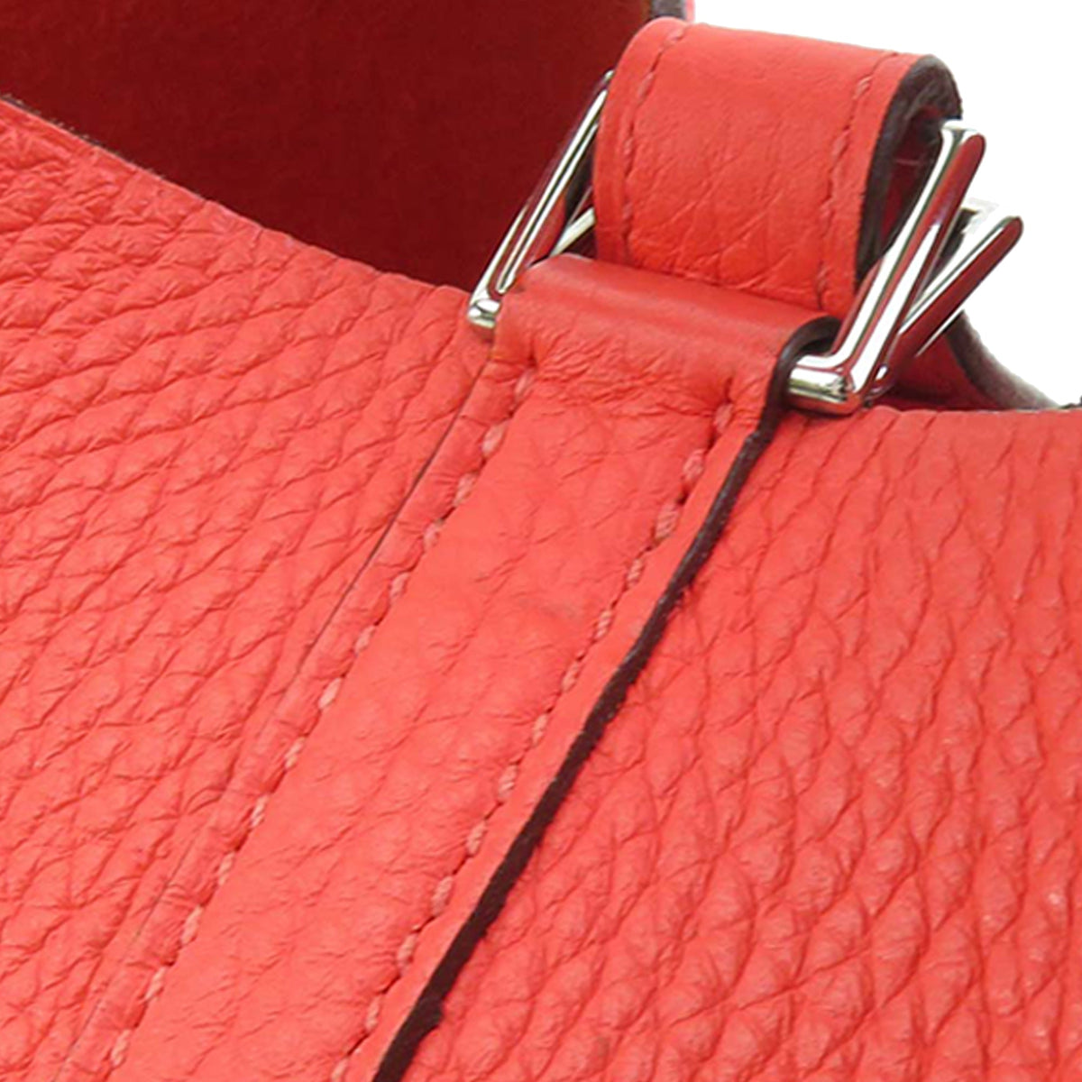 Hermès Clemence Picotin Lock 18