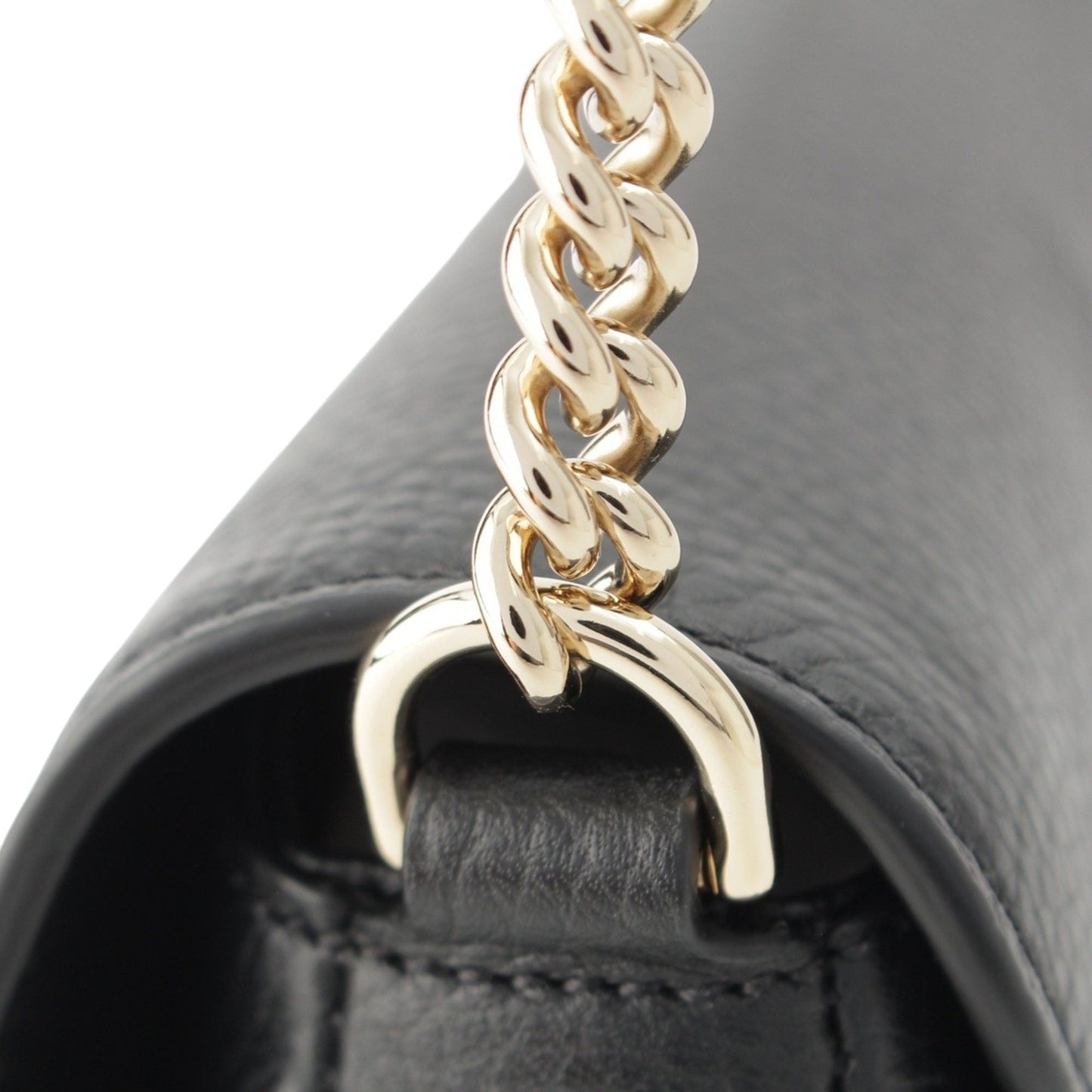Gucci Medium Calfskin Soho Chain Flap Crossbody