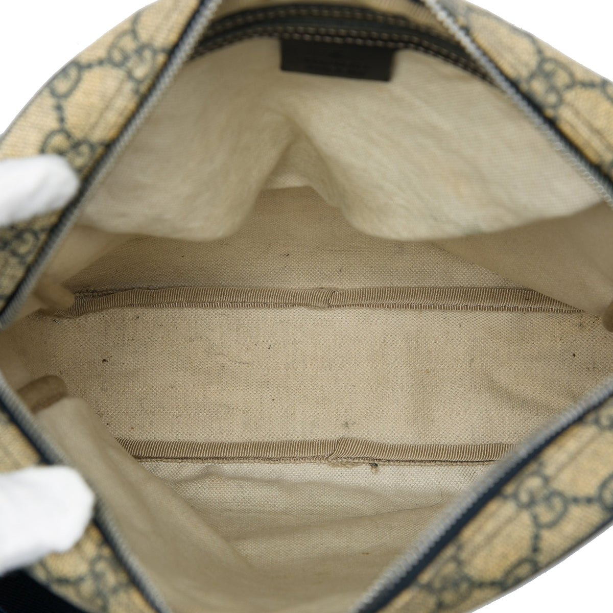 Gucci GG Supreme Crossbody — Beige