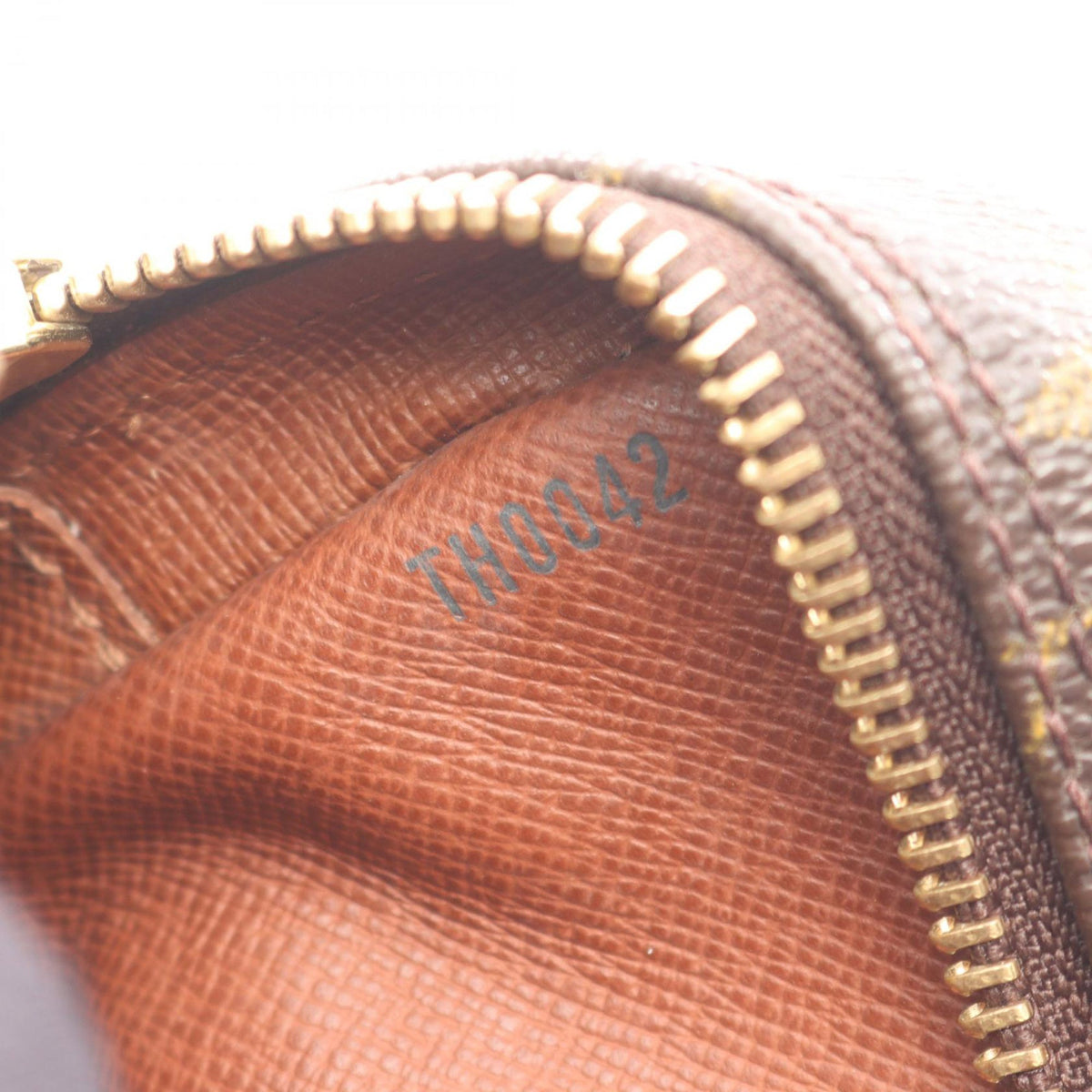 Louis Vuitton Monogram Amazone — Brown