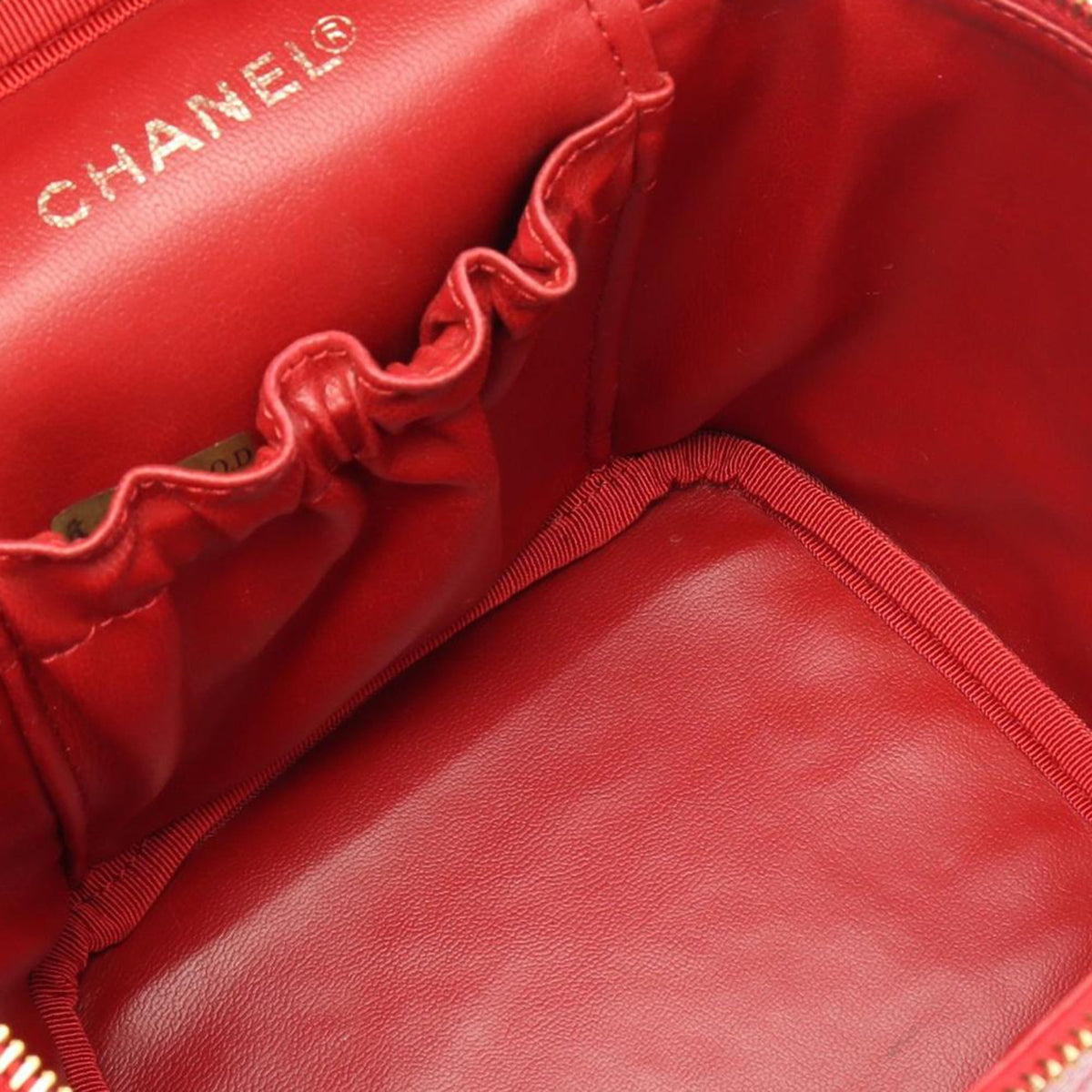 Chanel CC Caviar Vanity Bag — Red