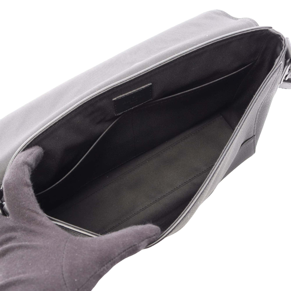 Louis Vuitton Aerogram Takeoff Messenger — Black