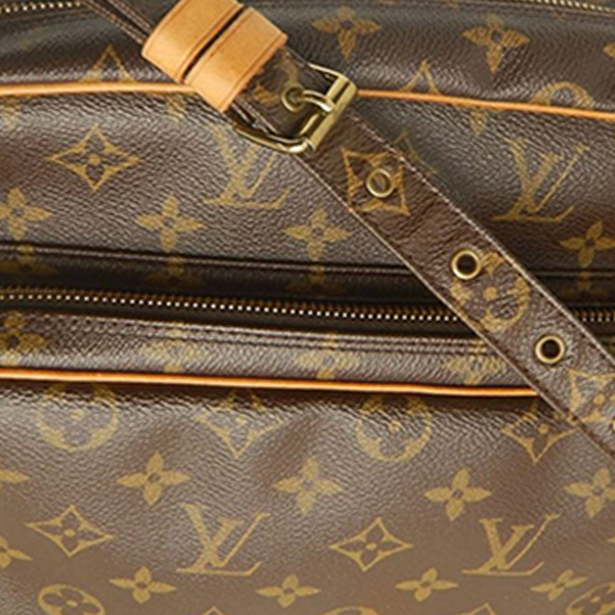 Louis Vuitton Monogram Nil Crossbody