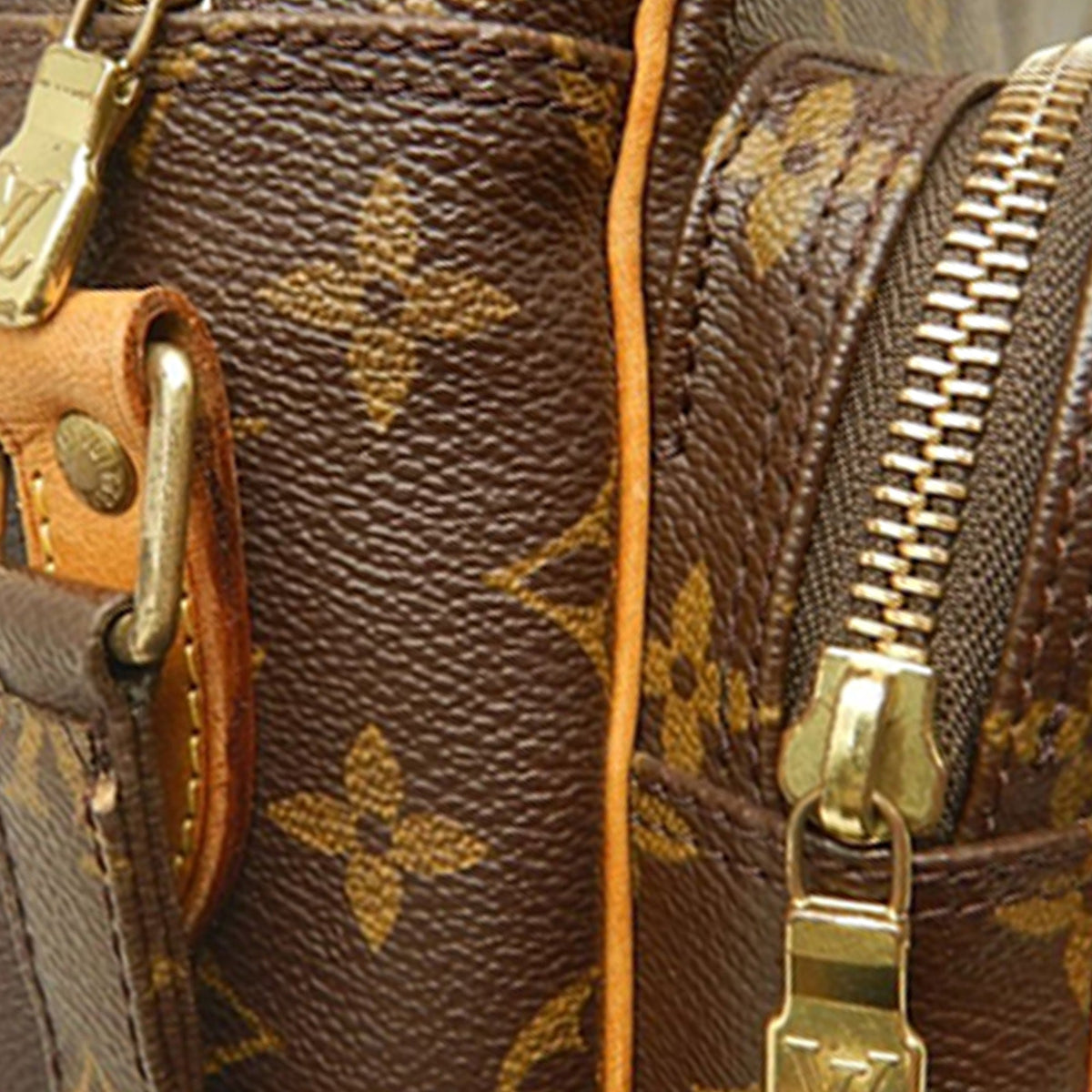 Louis Vuitton Monogram Nil Crossbody