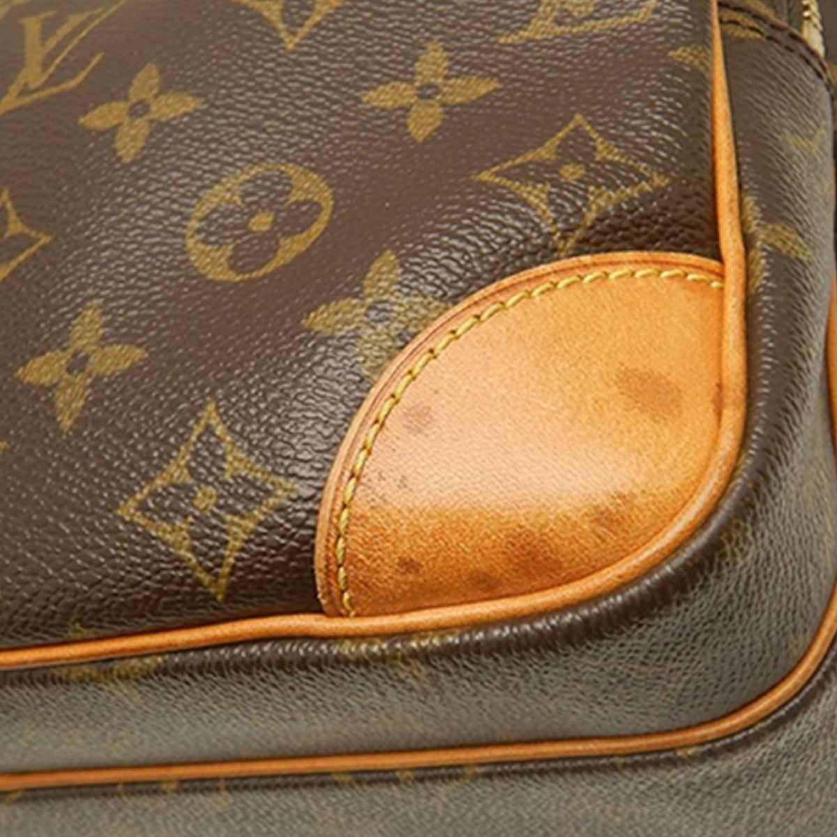 Louis Vuitton Monogram Nil Crossbody