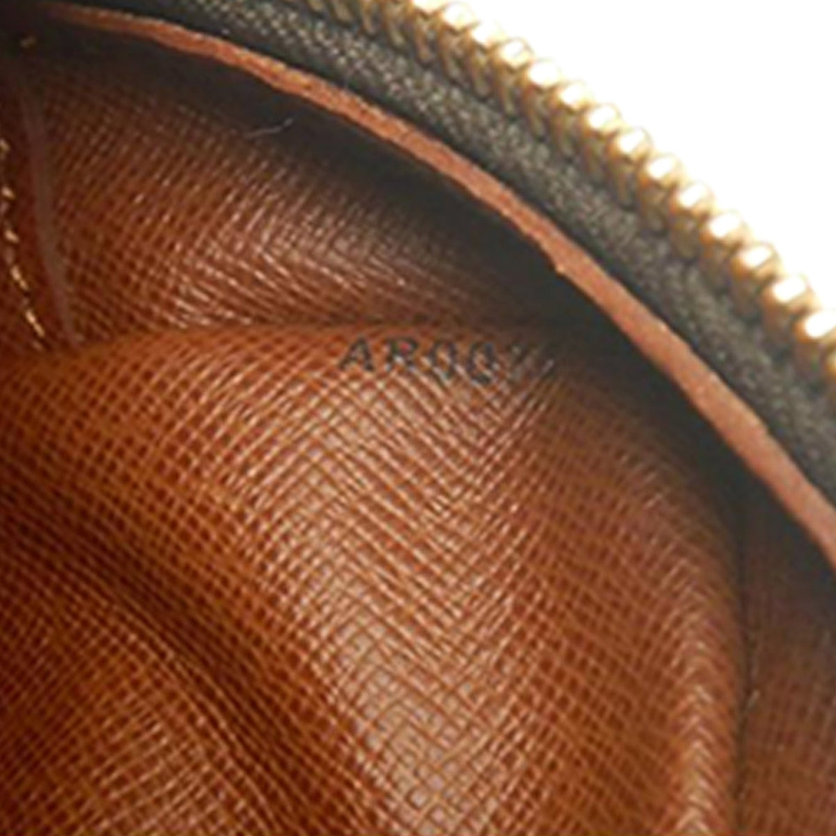 Louis Vuitton Monogram Nil Crossbody