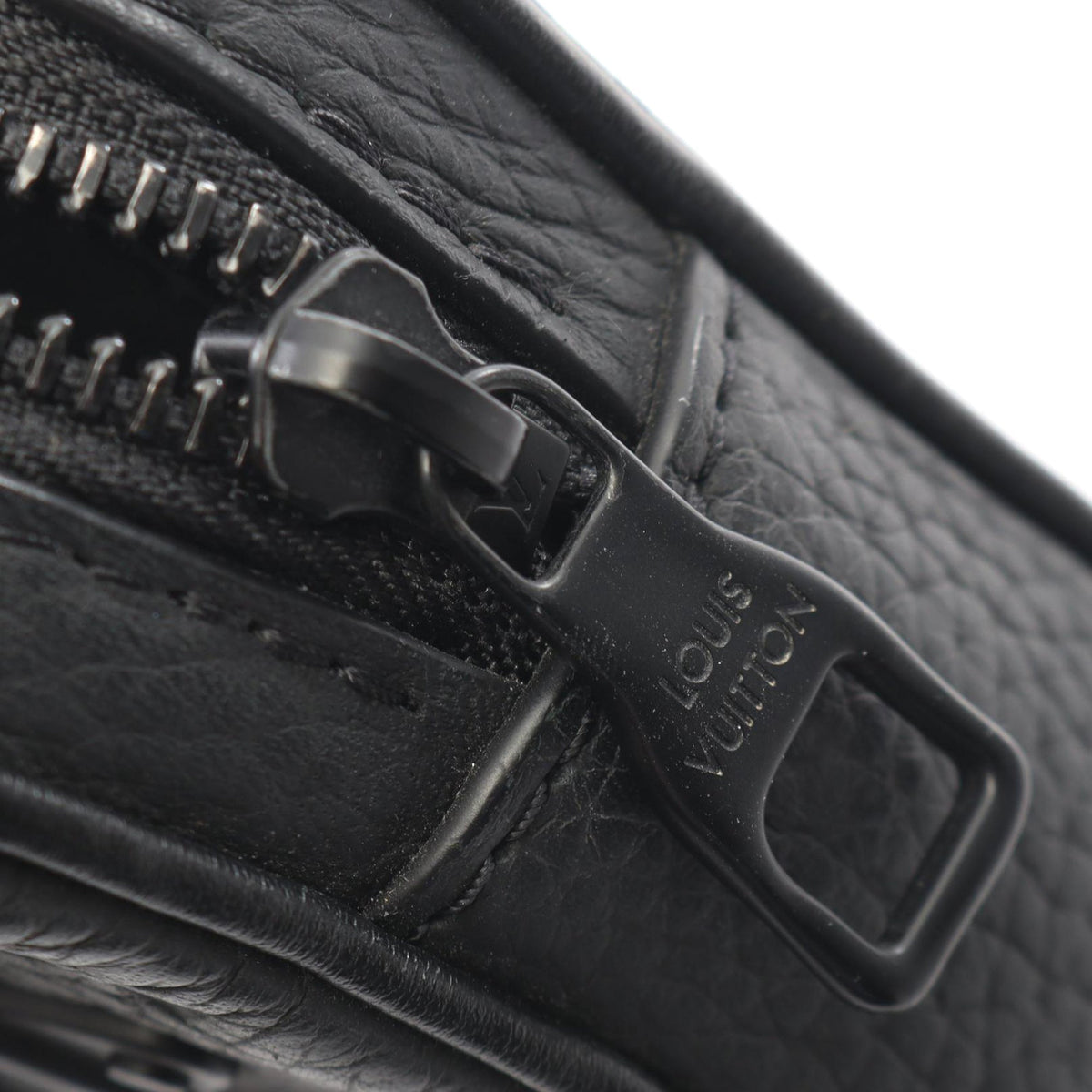 Louis Vuitton Monogram Taurillon Pochette Volga