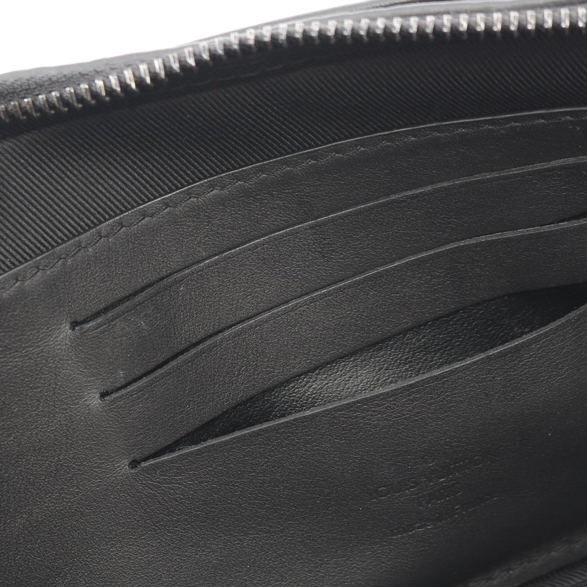 Louis Vuitton Monogram Taurillon Pochette Volga