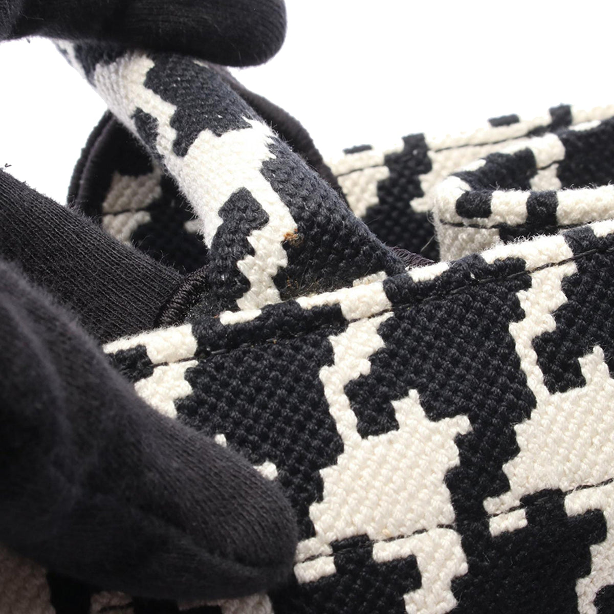 Dior Medium Macro Houndstooth Book Tote — Black